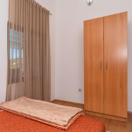 Apartman Sara Bar Esterno foto