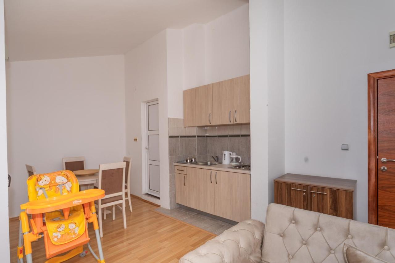 Apartman Sara Bar Esterno foto