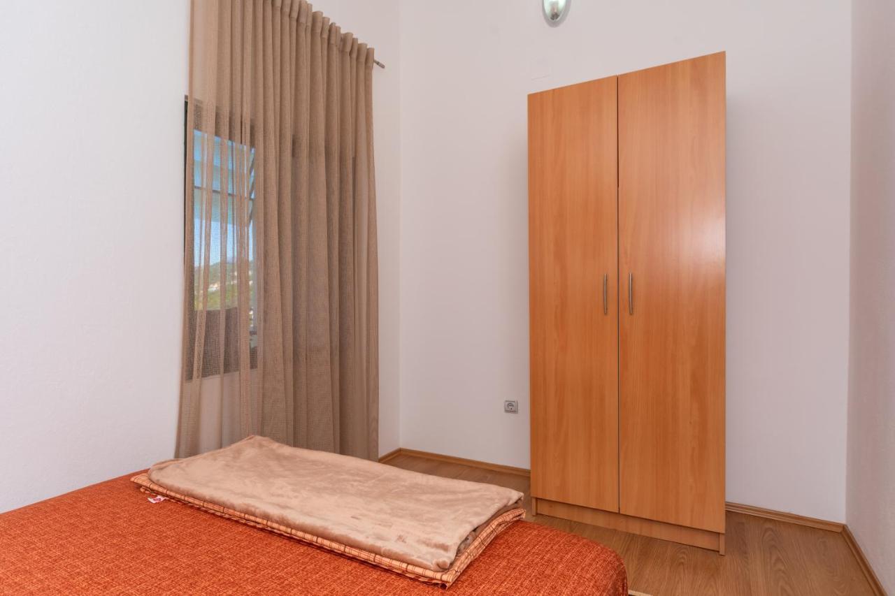 Apartman Sara Bar Esterno foto