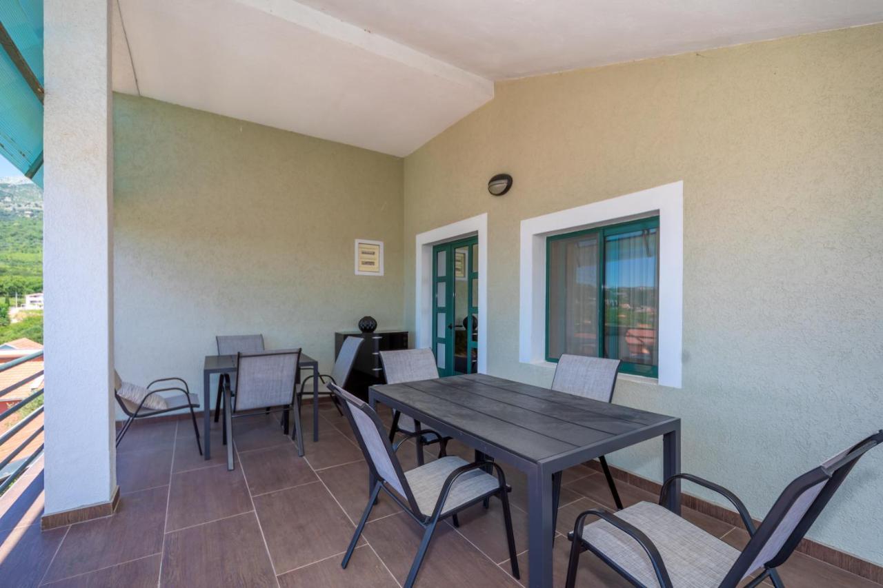 Apartman Sara Bar Esterno foto