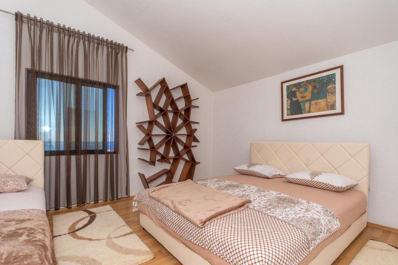 Apartman Sara Bar Esterno foto