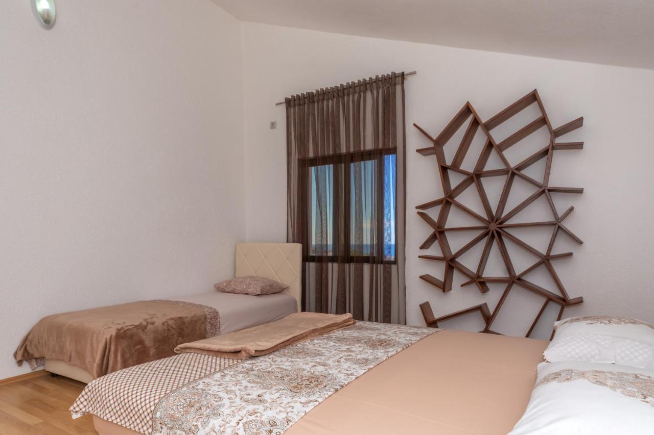 Apartman Sara Bar Esterno foto