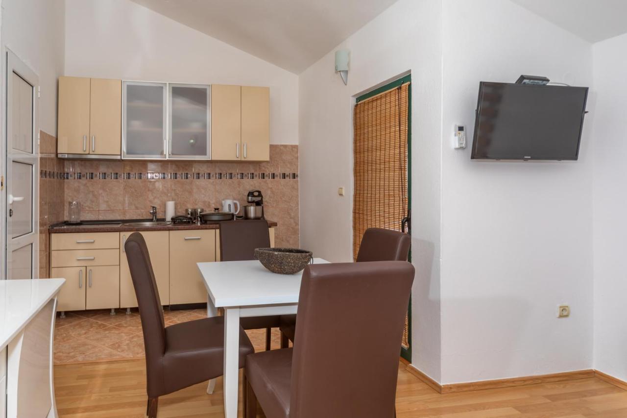 Apartman Sara Bar Esterno foto
