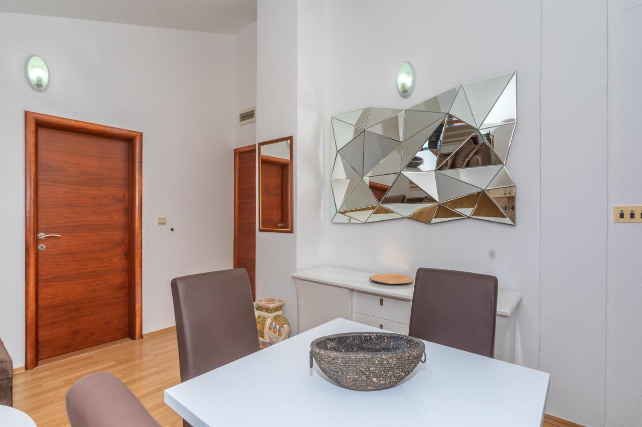 Apartman Sara Bar Esterno foto